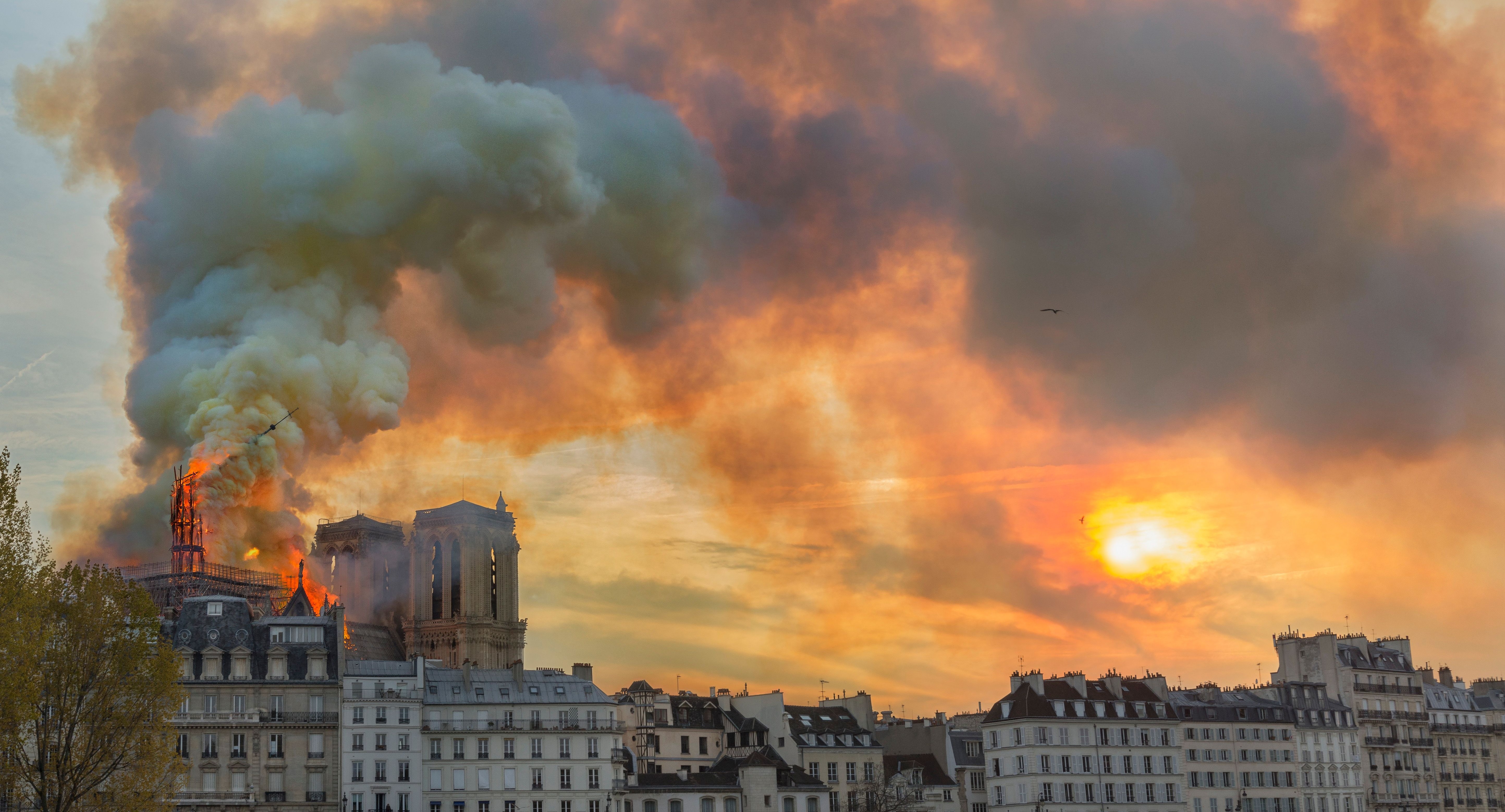 Skyline with clouds of smoke from Notre Dame fire.