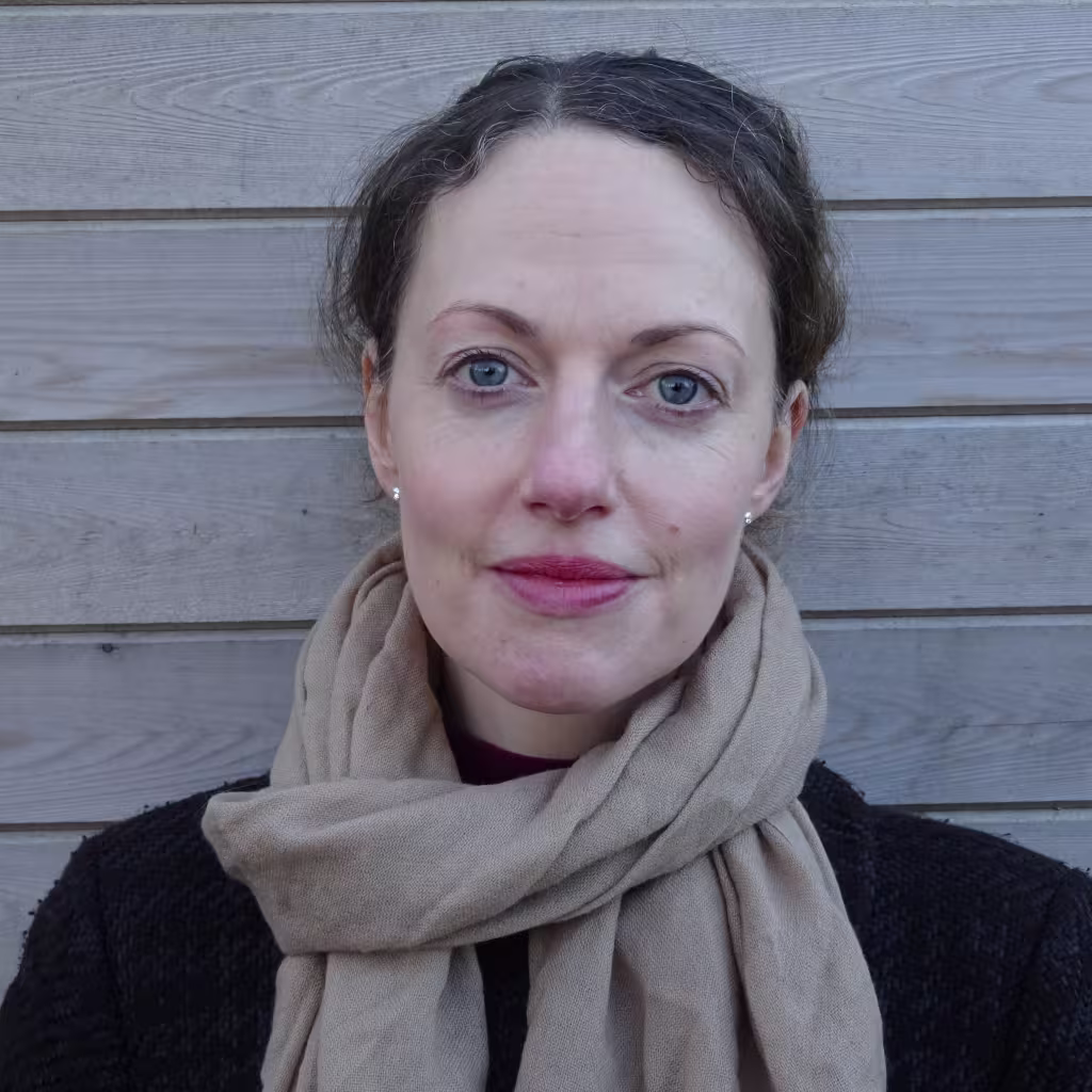 Professor Lesley Wylie