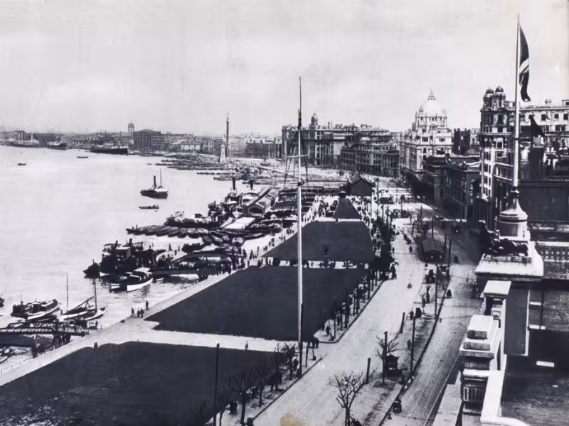 The Bund, Shanghai (上海), after a renovation project